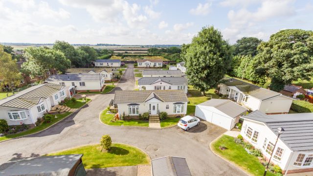 Aerial view of Parklands, showcasing the entire development in 2016